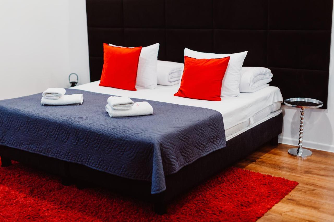 Deluxe Suite | King-size bed | A or C